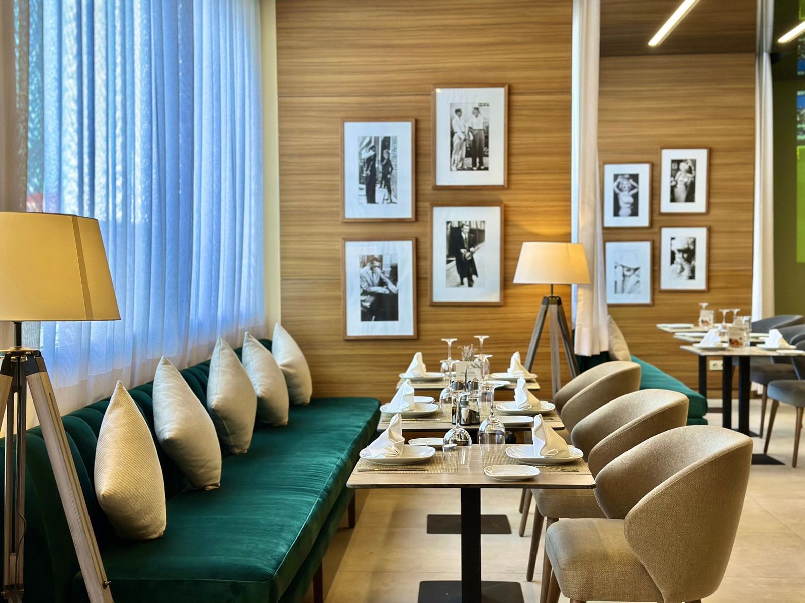 kenzi - hotel dining room